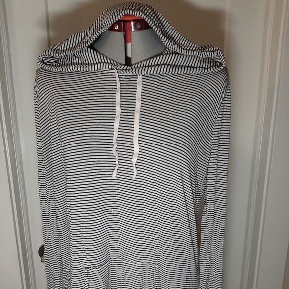 BRANDY MELVILLE Striped Hoodie Sweater - Picture 1 of 6